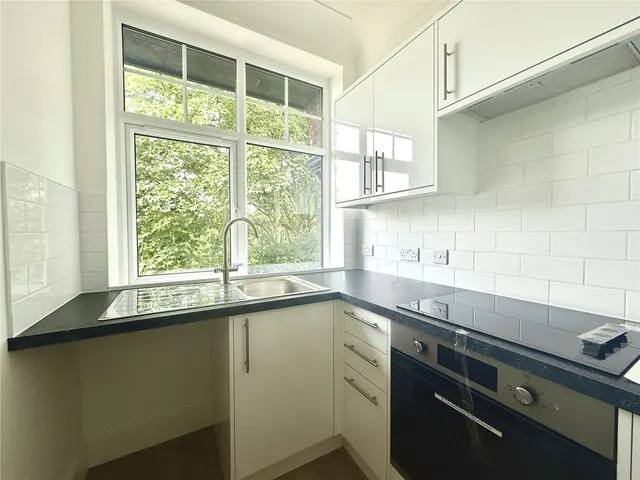 Ellesmere Road, London, W4, photo 3