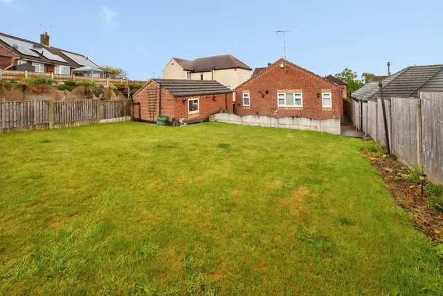 Springwell Street, Huthwaite, NG17, photo 2