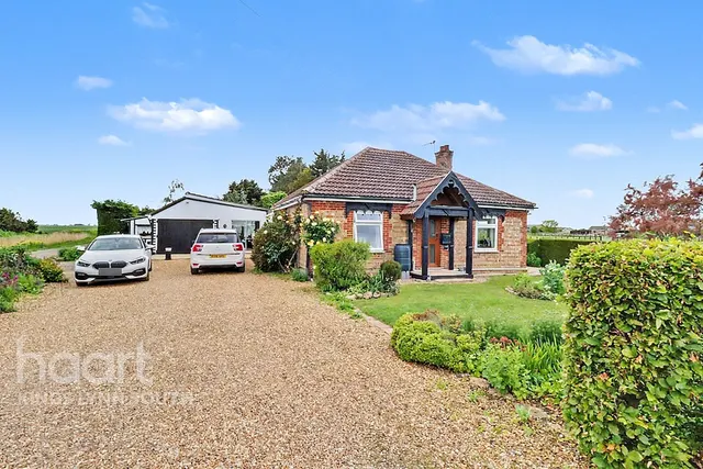 Dexter Road, King's Lynn, PE34, photo 1