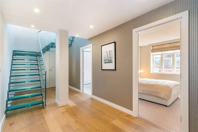 Great Peter Street, London, SW1P, photo 3