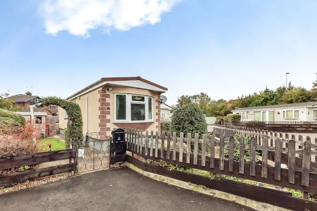 Werrington Grove, Peterborough, PE4, photo 2