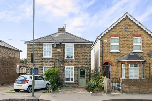 Vicarage Road, Sunbury-on-Thames, TW16, photo 1