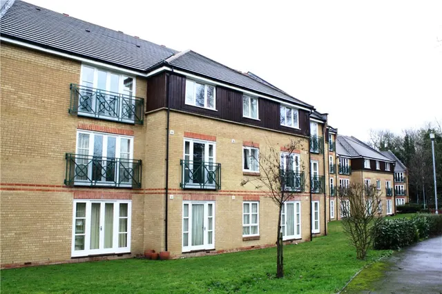 Faraday Road, Guildford, GU1, photo 1