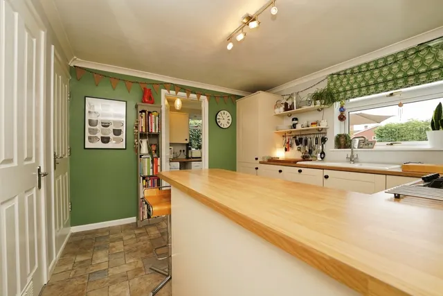 Howcroft Green, Great Meadow, WR4, photo 3
