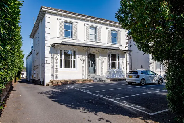 Photo 2 — Kenilworth Road, Leamington Spa, CV32