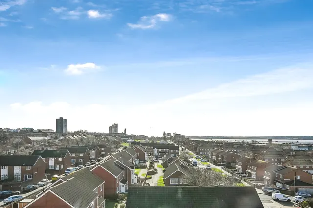 Neptune Place, Liverpool, L8, photo 2