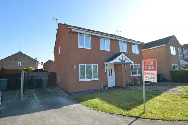 Rochester Court, Bourne, PE10, photo 1