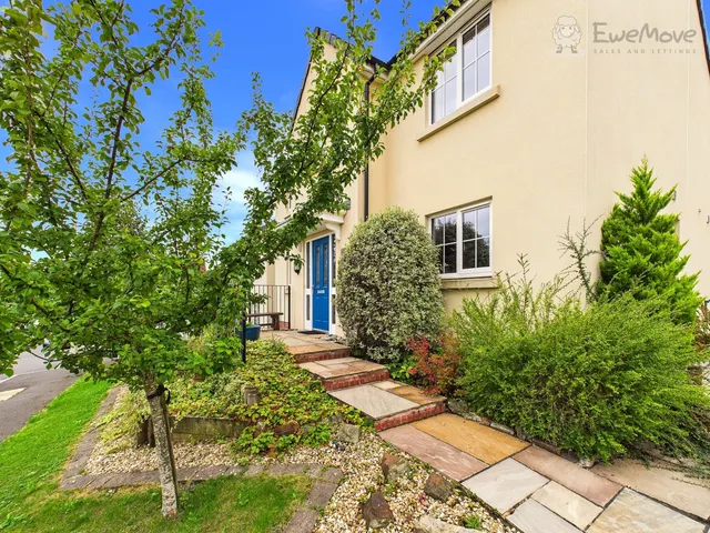 Ash Drive, South Molton, EX36, photo 3