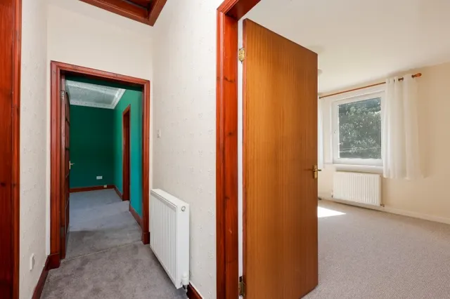 Photo 3 — Beatty Crescent, Kirkcaldy, Kirkcaldy, KY1 2HY