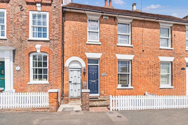 High Street, Cranbrook, TN17, photo 1