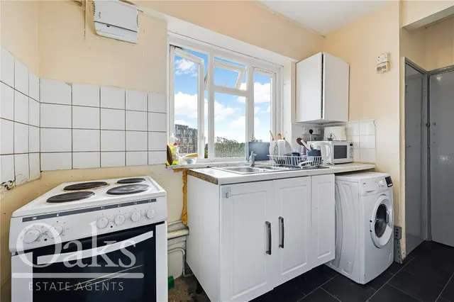 Thursley House, Brixton Hill, SW2, photo 3