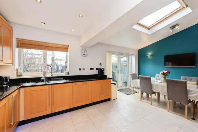 Adecroft Way, West Molesey, KT8, photo 3