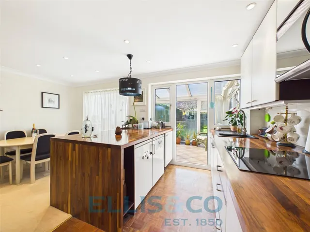 Brantingham Close, Tonbridge, TN9, photo 3