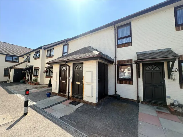 Clayton Road, Chichester, PO20, photo 1