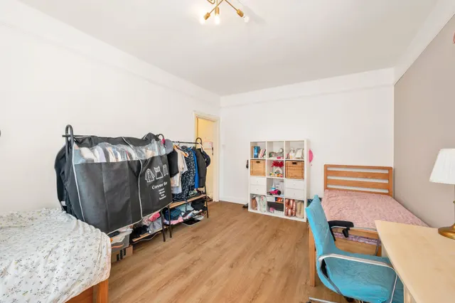 Wyke Road, Raynes Park, SW20, photo 3