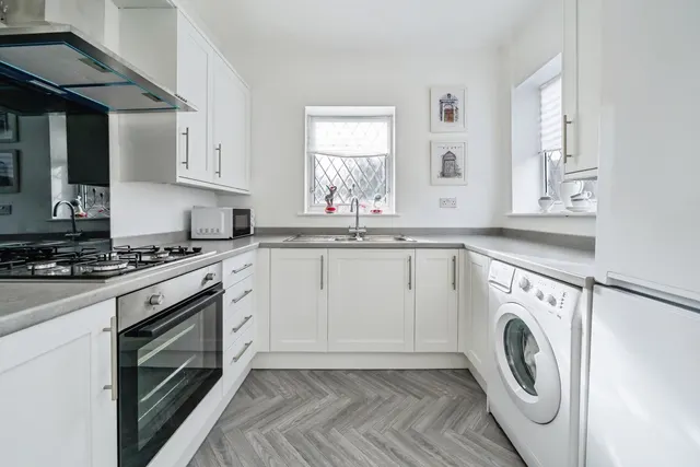 Sandy Lane, Stockton Heath, WA4, photo 3