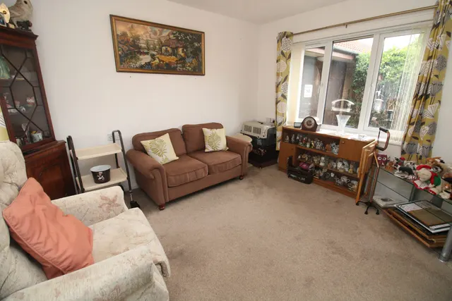 Photo 3 — Montgomery Court, Bedford, 50 Walcourt Road, MK42 8SY