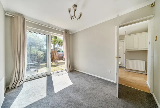 Photo 2 — Nightingale Gardens, Somerset, Nailsea, BS48 2BH