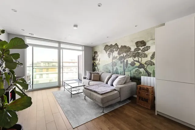 Harrison Walk, London, SE10, photo 2