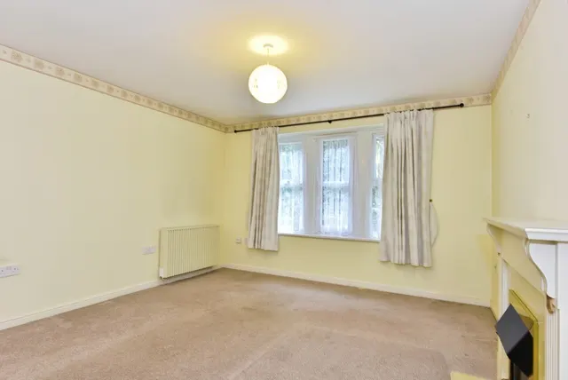Photo 3 — Middlewood Drive, Sheffield, S6