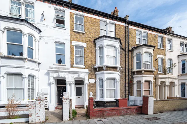 53 Saltoun Road, London, photo 1