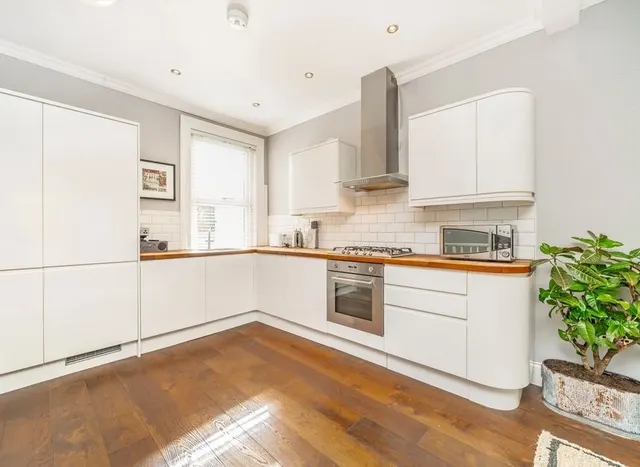 Ramsay Road, Acton, W3, photo 3