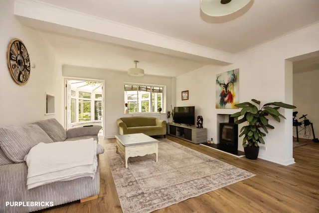 Oakwood Road, Woking, GU21, photo 2