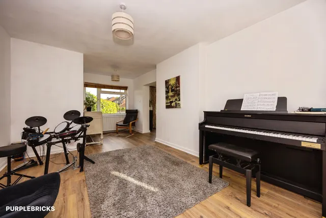 Oakwood Road, Woking, GU21, photo 3