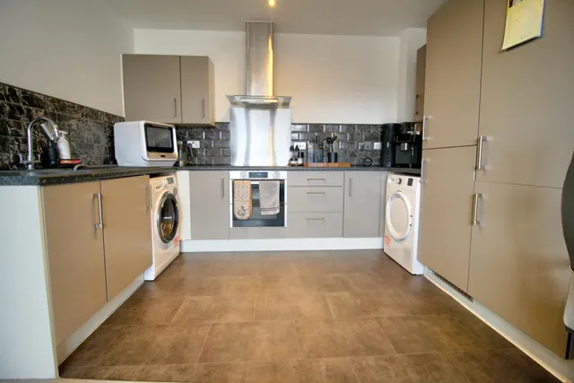 Sovereign Way, Tonbridge, TN9, photo 2