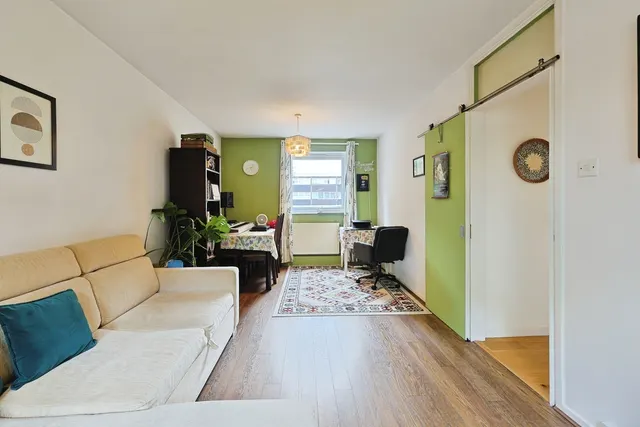 Photo 3 — Sheepcote Lane, London, SW11