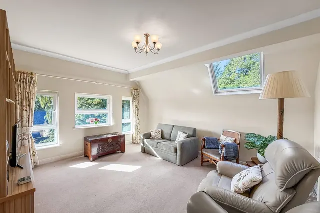 St. Margarets Road, Bowdon, WA14, photo 2