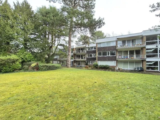 Norfolk Road, Edgbaston, Birmingham, photo 1