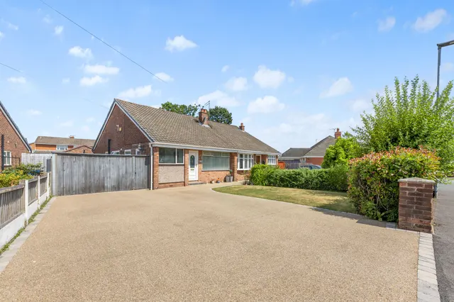 Campbell Crescent, Great Sankey, Warrington, WA5 3DA, photo 1