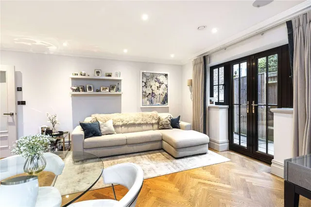 Photo 2 — Portsmouth Road, Guildford, Surrey, GU2 4AA