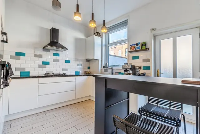 Higher Dean Street, Radcliffe, M26, photo 3
