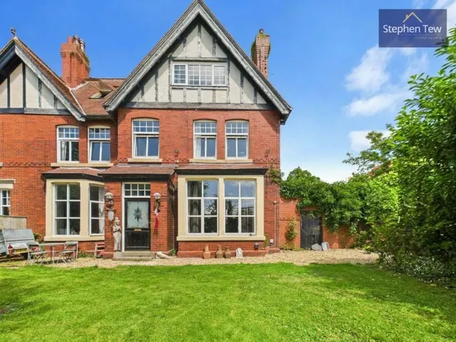 Moorland Road, Poulton-Le-Fylde, FY6, photo 1