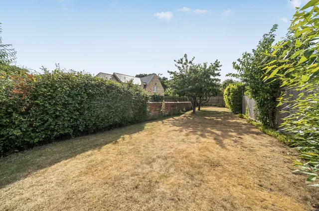 Photo 3 — Glebe Farm Close, Collingtree, Northampton, Northamptonshire, NN4 0NR