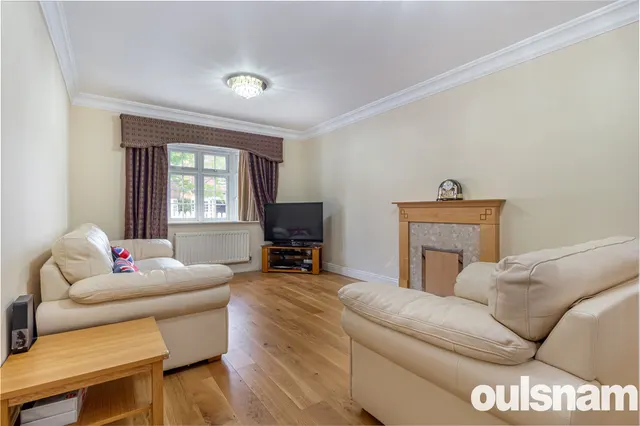 Photo 2 — Middlepark Drive, Northfield, Birmingham, West Midlands, B31 2FL
