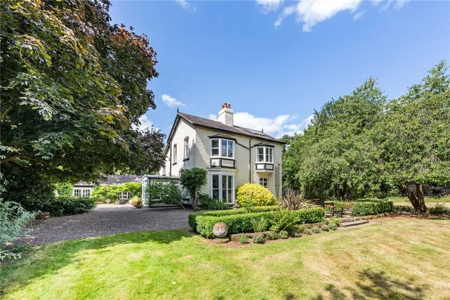 Springfield Lane, Marford, LL12, photo 2