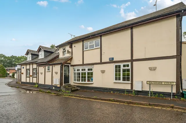 Old Cove Road, Fleet, GU51, photo 1