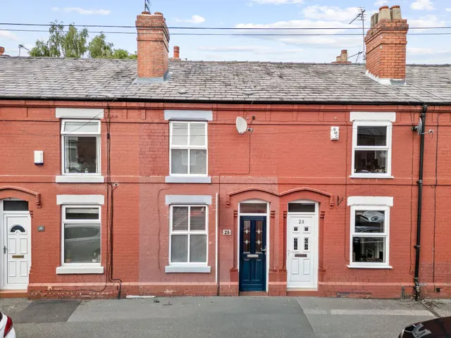 Frederick Street, Warrington, Warrington, WA4 1HX, photo 1