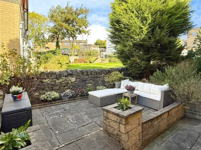 Robin Lane, Dewsbury, WF13, photo 2