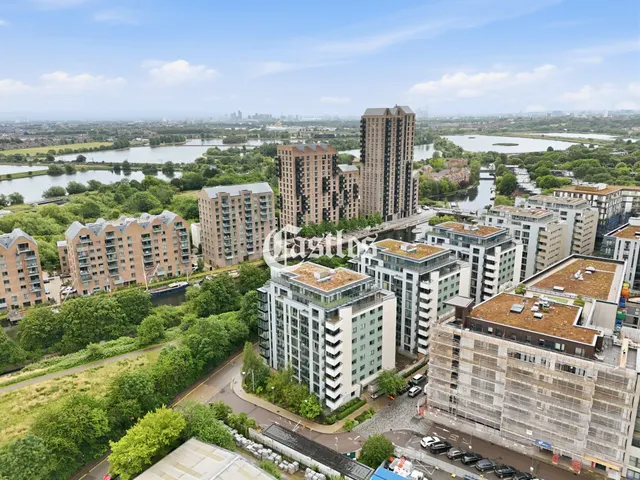 Waterside Way, Tottenham Hale, N17, photo 2