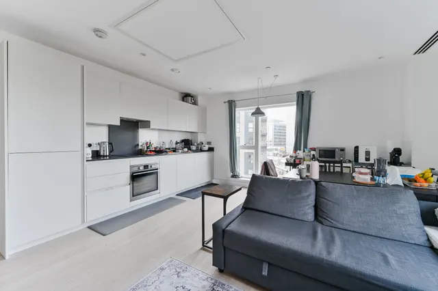 Photo 3 — Flat 41, Santina Apartments, 45 Cherry Orchard Road, Croydon