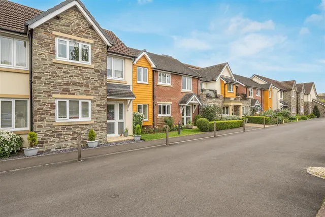 St. Peters Road, Portishead, BS20, photo 1