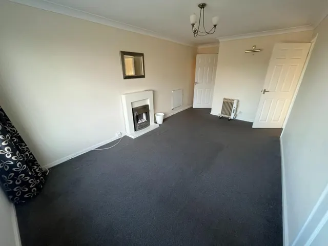 The Greenway, Deepcar, S36, photo 2