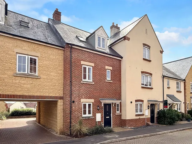 Wearn Road, Faringdon, SN7, photo 1