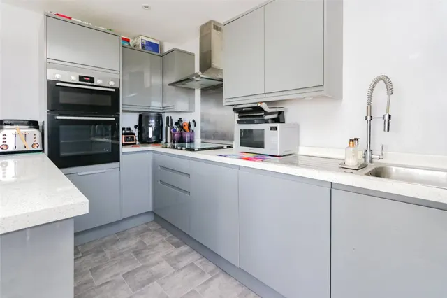Great Brier Leaze, Patchway, BS34, photo 3