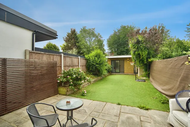 Edenbridge Road, Enfield, EN1, photo 2