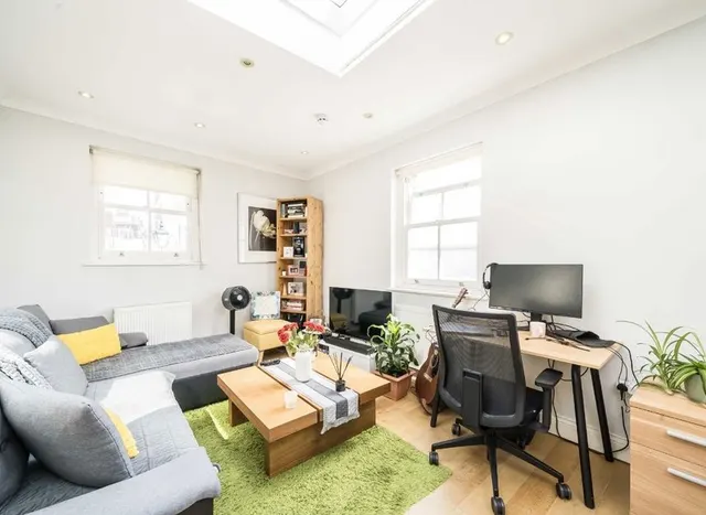 King Street, Hammersmith, W6, photo 1